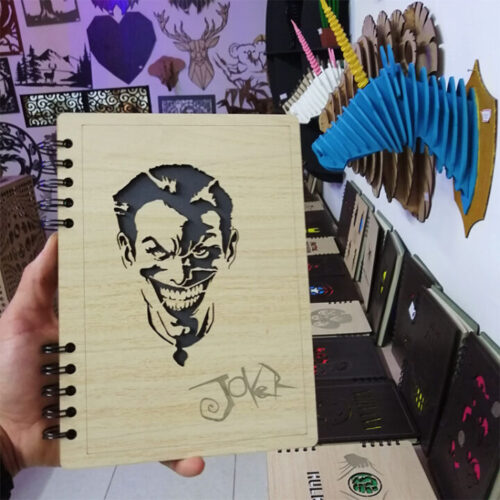 agenda joker en madera